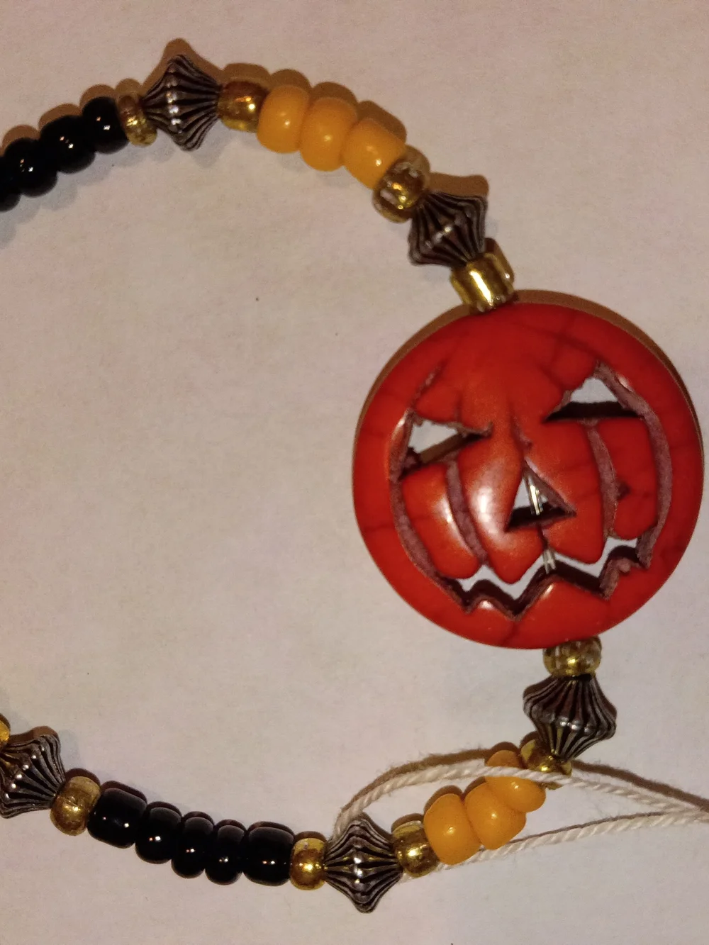 Halloween Jack-o'-Lantern Beaded Bracelet - Orange & Black